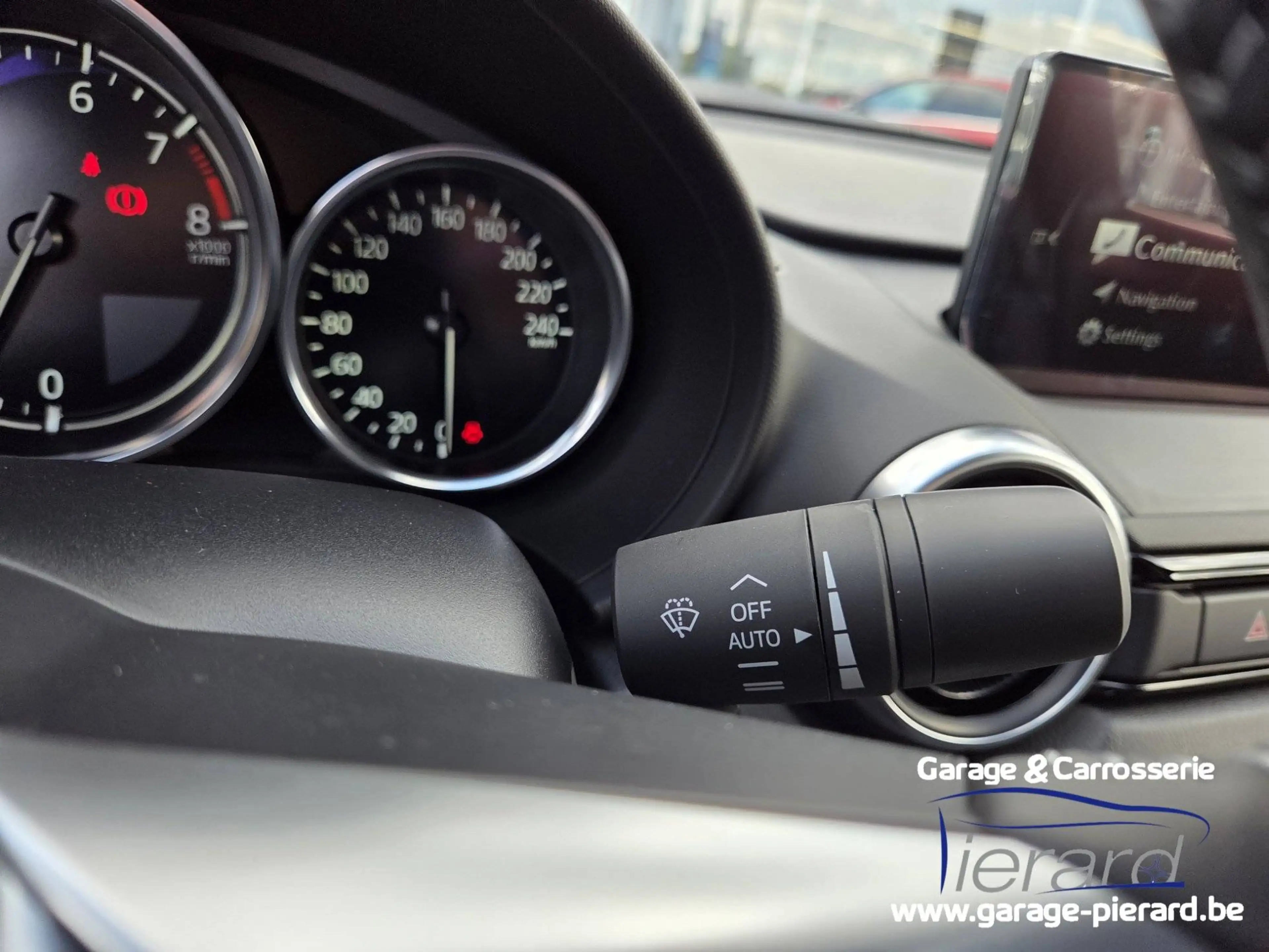 Mazda MX-5 MX-5 1.5i Skyactiv-G Exclusive-Line NEW MODEL — photo 11