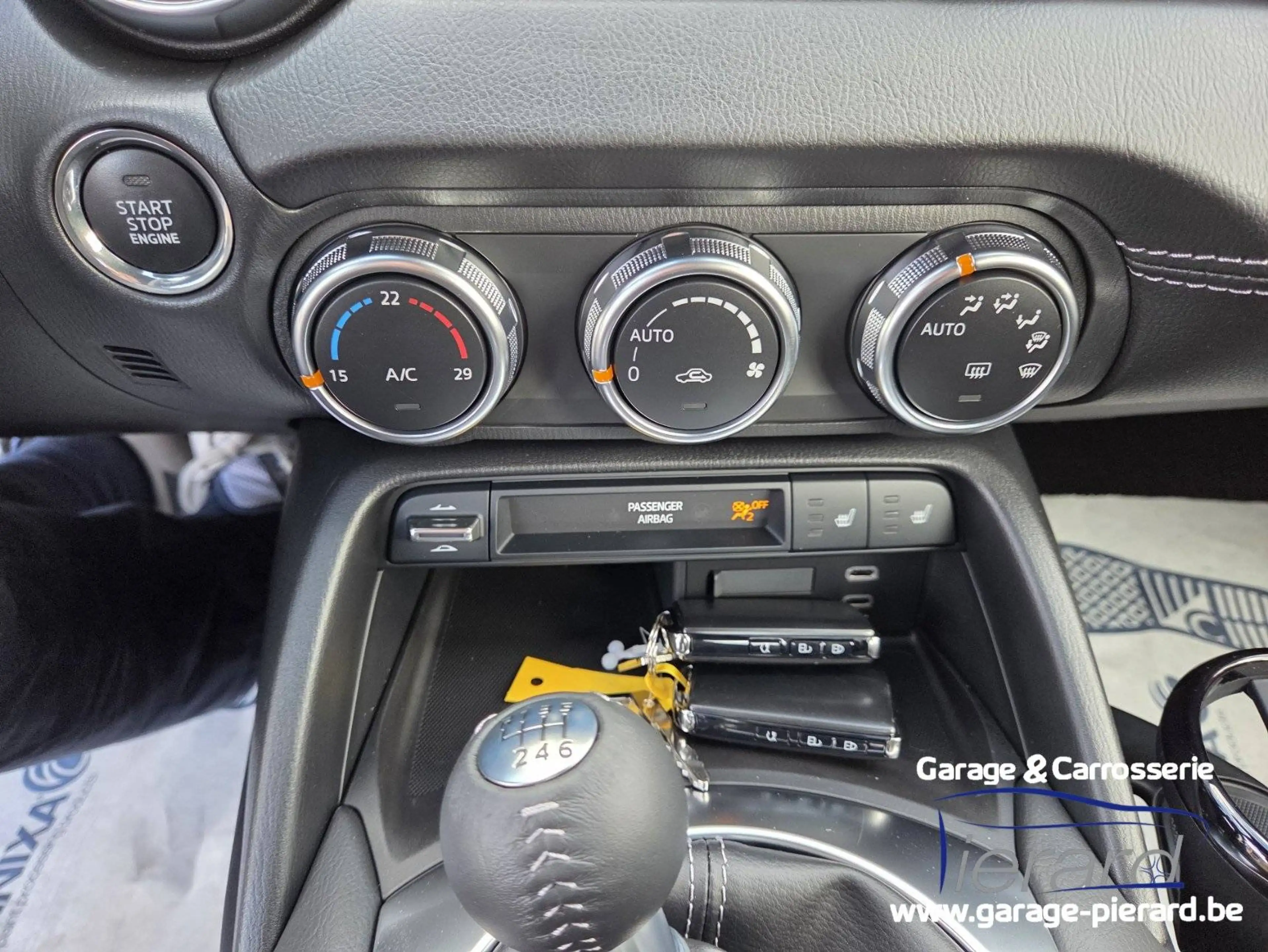 Mazda MX-5 MX-5 1.5i Skyactiv-G Exclusive-Line NEW MODEL — photo 13
