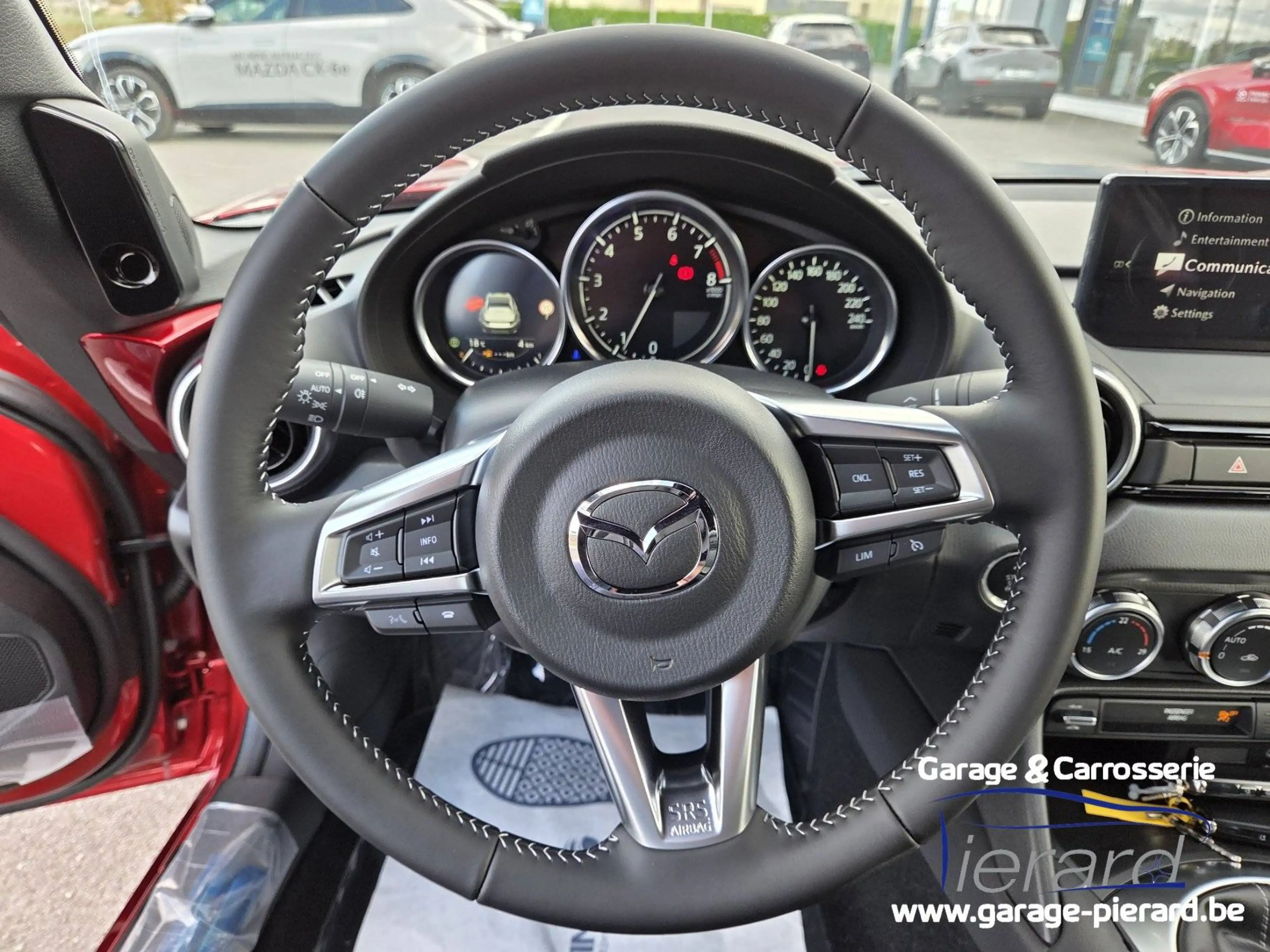 Mazda MX-5 MX-5 1.5i Skyactiv-G Exclusive-Line NEW MODEL — photo 9