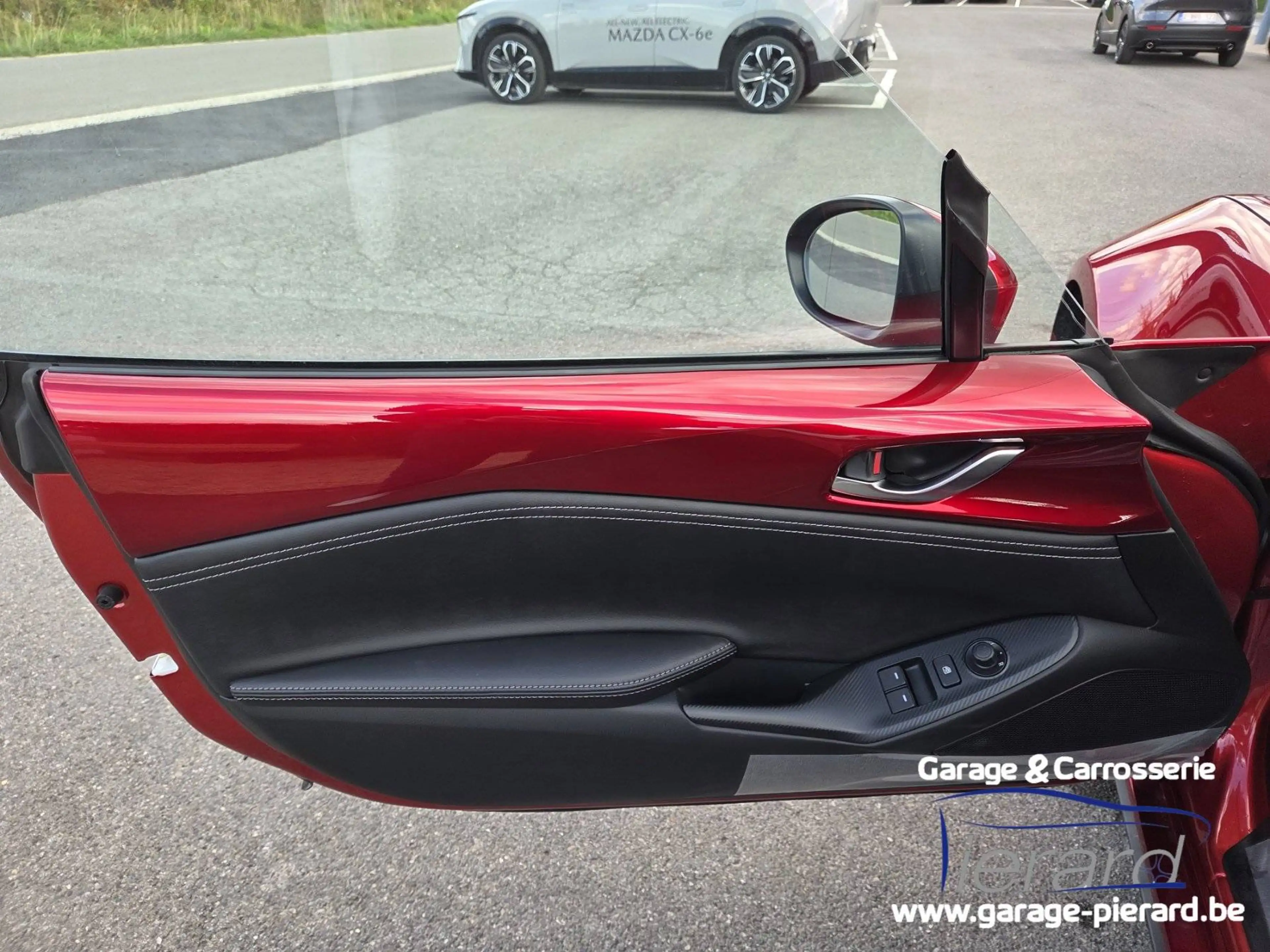 Mazda MX-5 MX-5 1.5i Skyactiv-G Exclusive-Line NEW MODEL — photo 4
