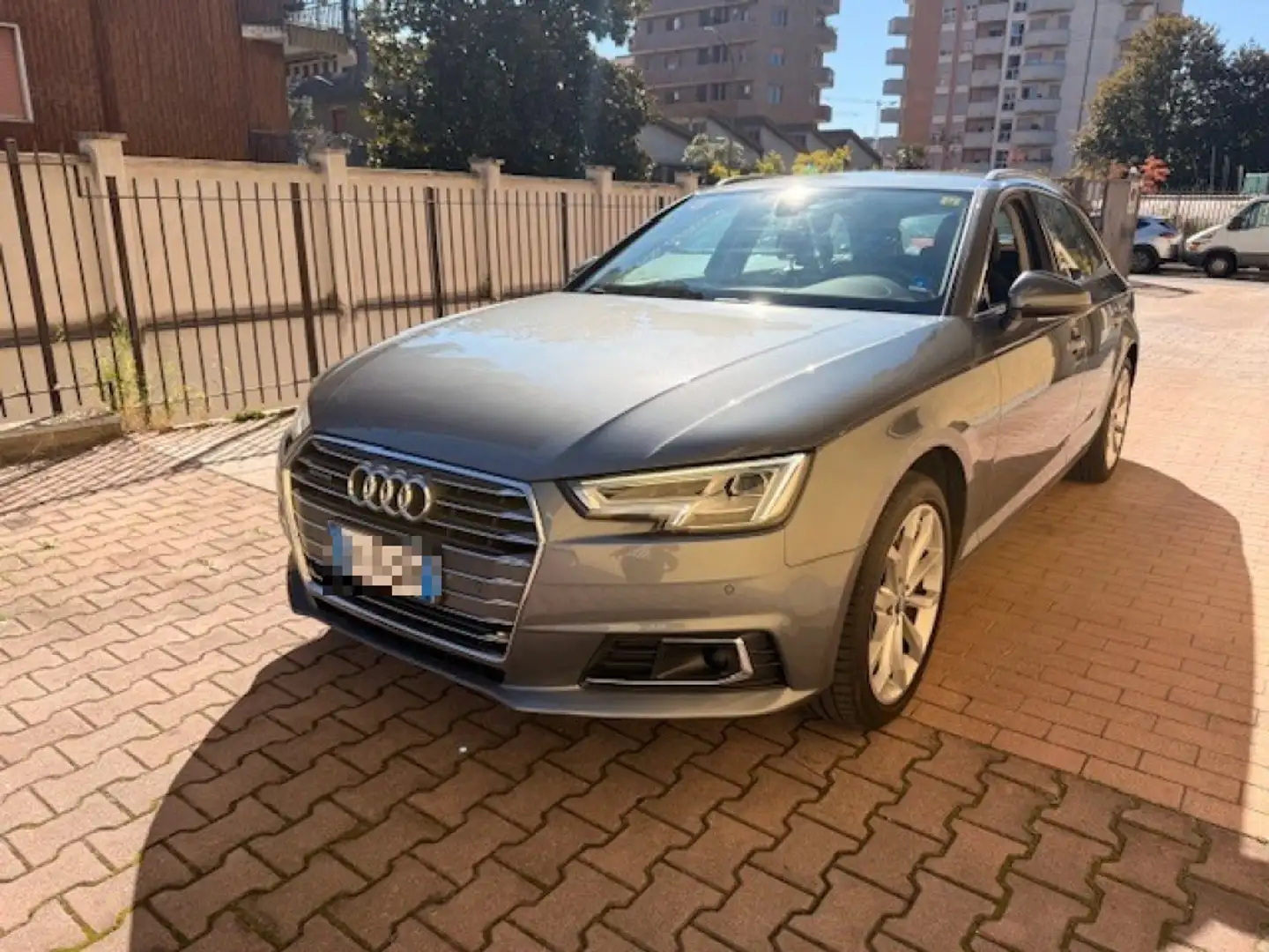 Audi A4 Avant 2.0 TDI 190 CV quattro S tronic Gris - 1