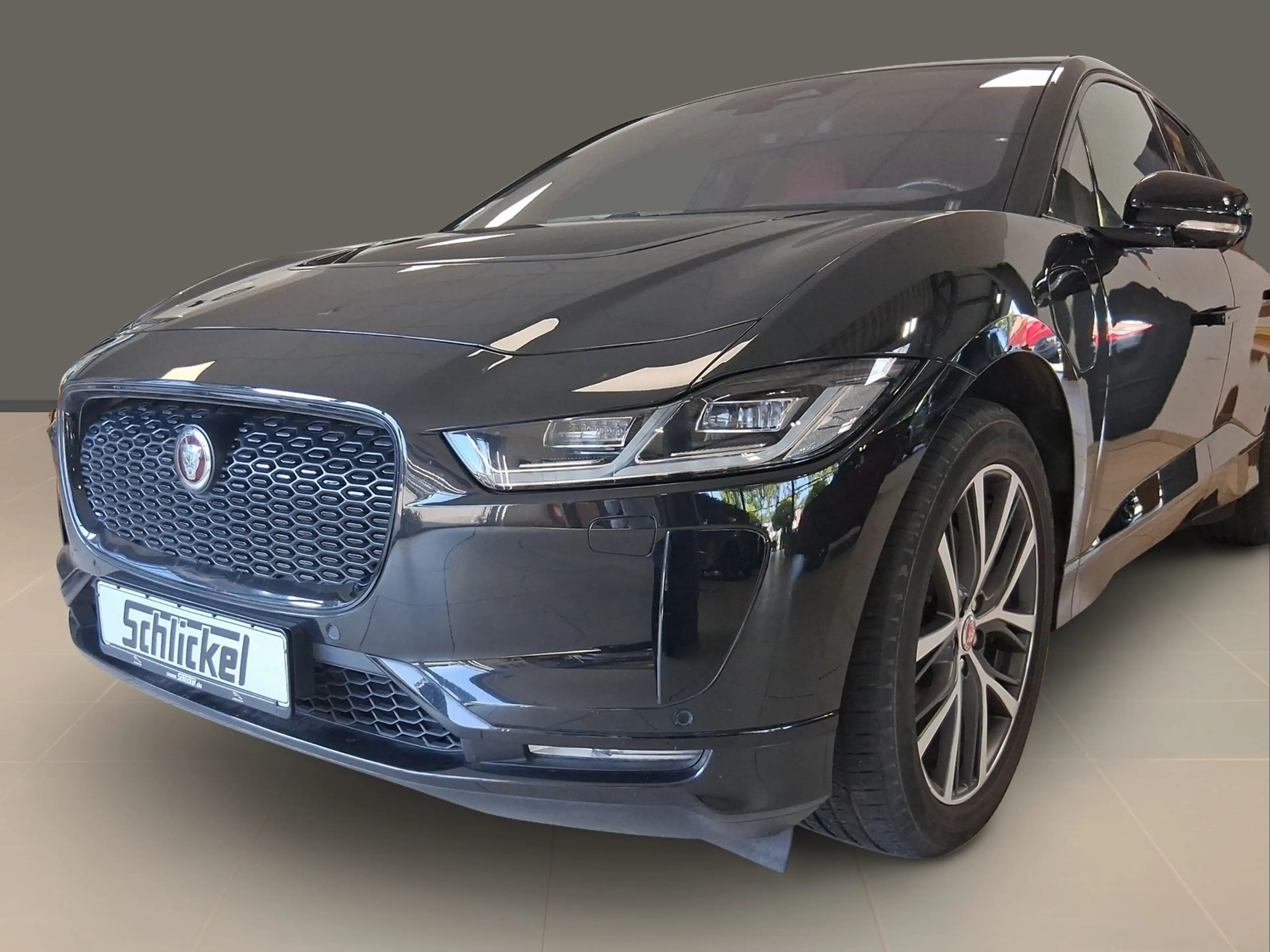 Jaguar I-Pace EV400 AWD S Navi Leder Standheizung ACC Pano — photo 3
