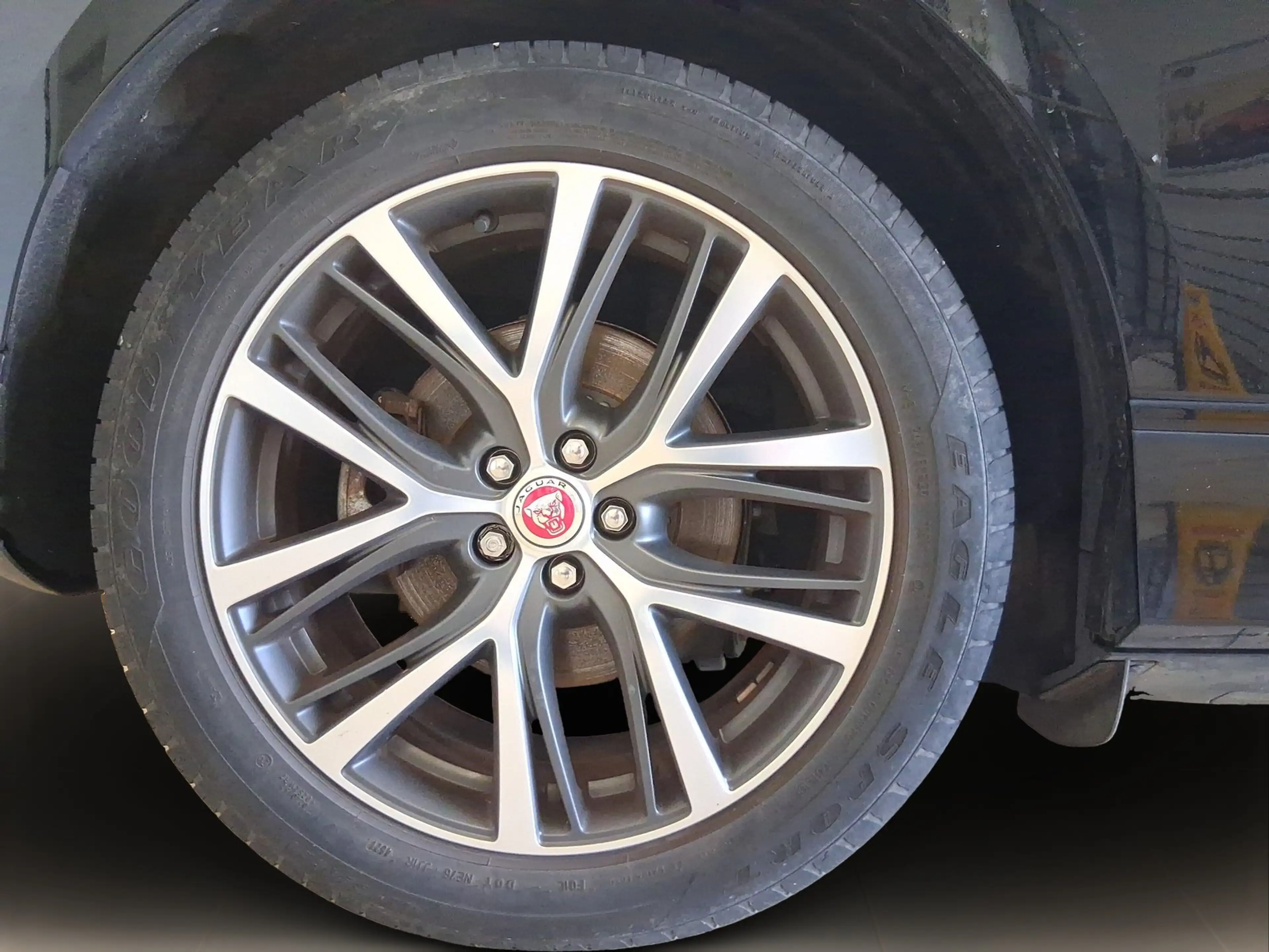 Jaguar I-Pace EV400 AWD S Navi Leder Standheizung ACC Pano — photo 13