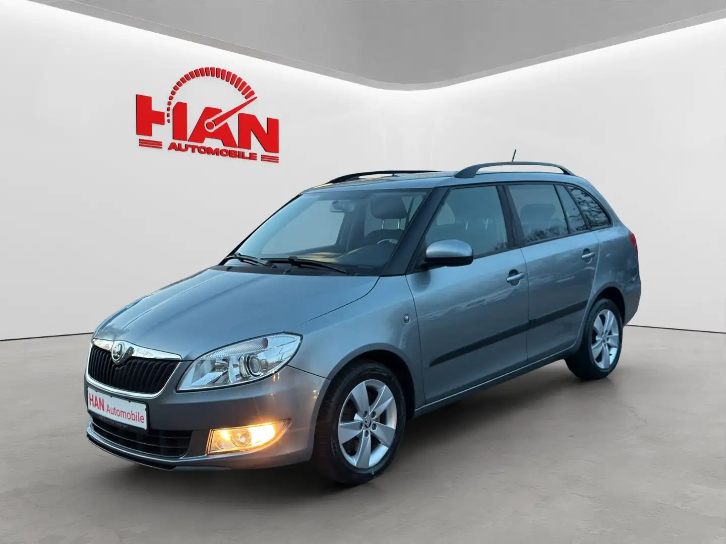 Skoda Fabia Combi Fresh/Automatik/PDC/SHZ/Temp. Gris - 2