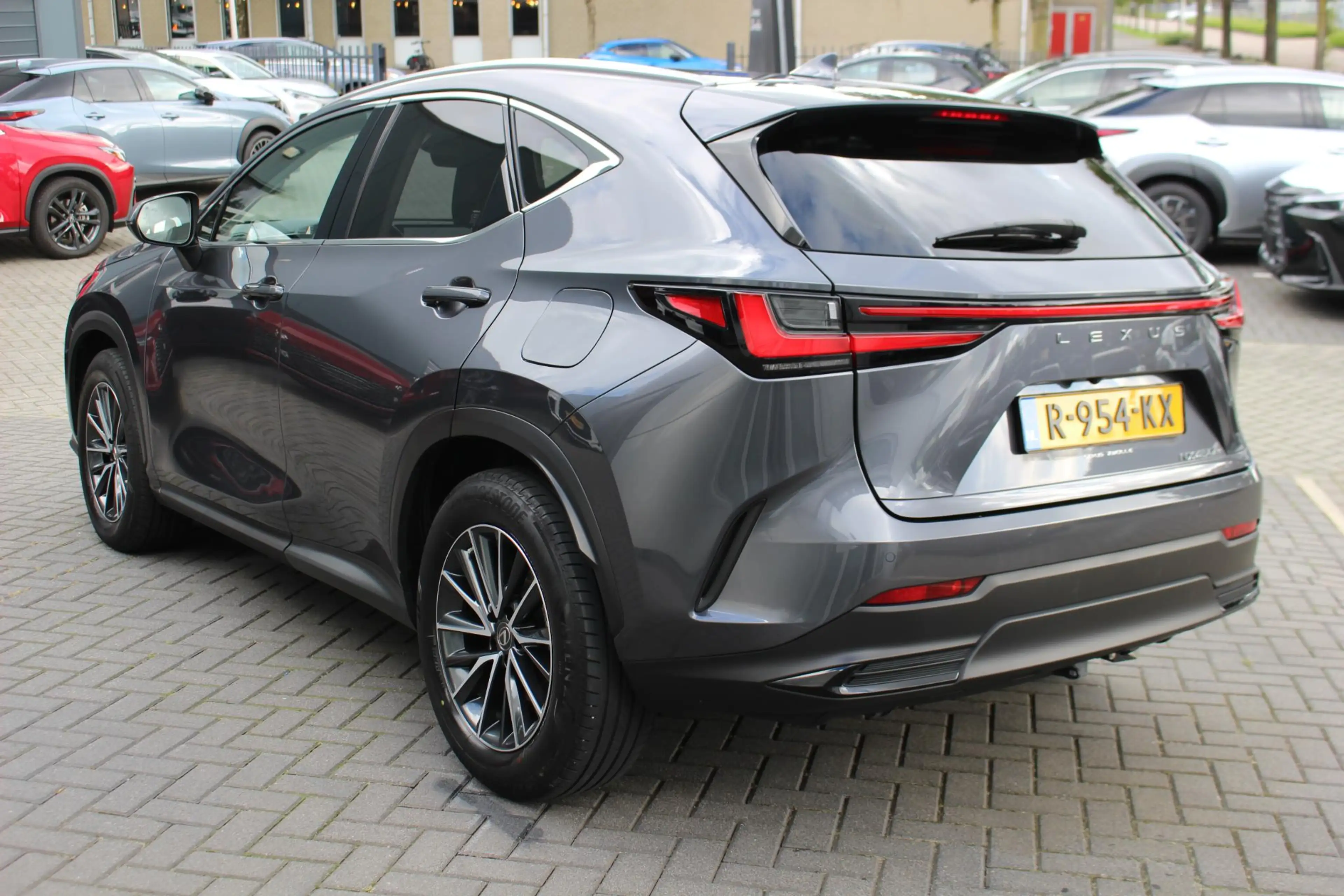 Lexus NX 450h+ AWD Launch Edition NL-AUTO — photo 5