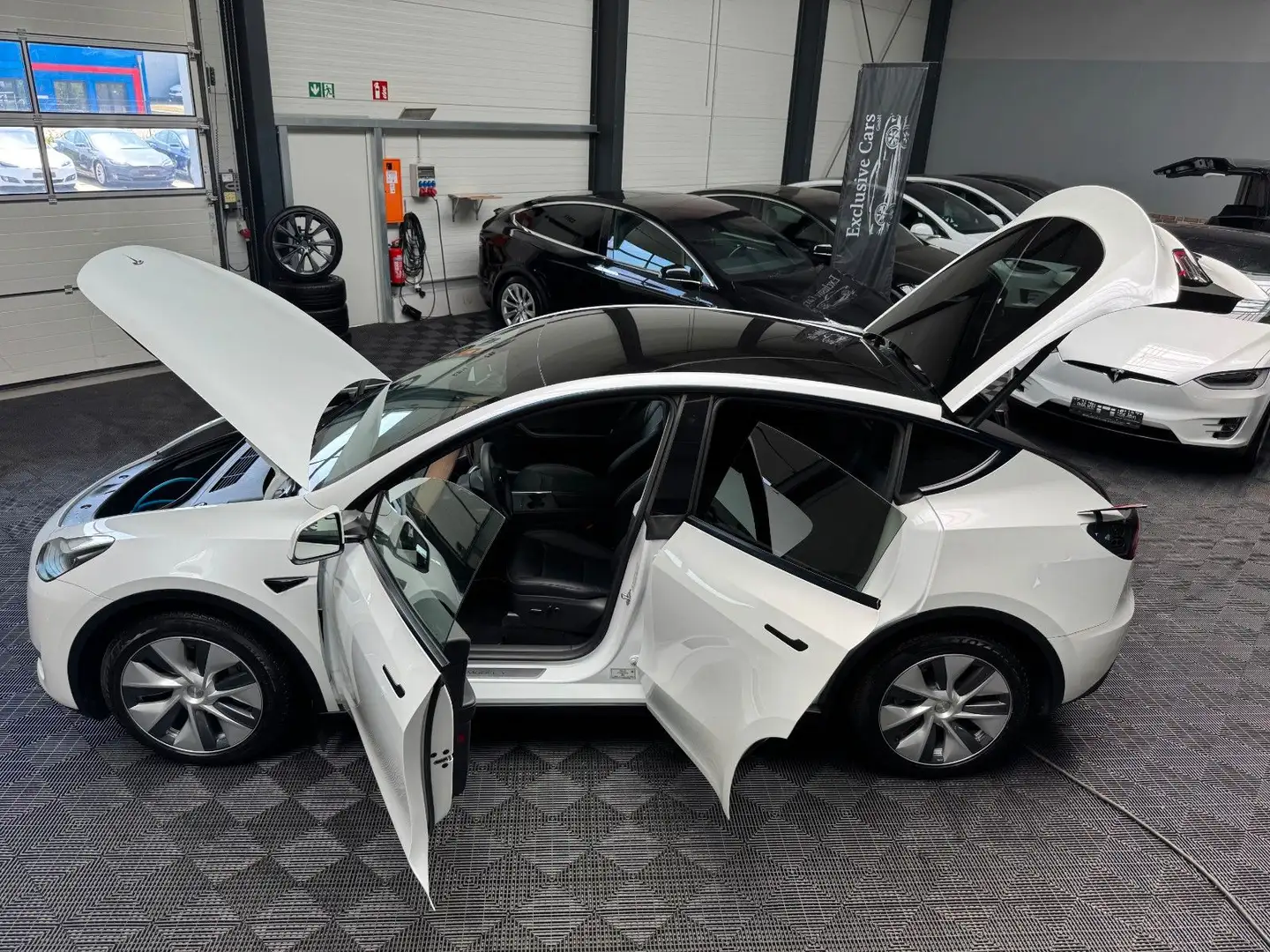 Tesla Model Y MODEL Y LONG RANGE | AMD RYZEN | AP HW 3.0 | Weiß - 2