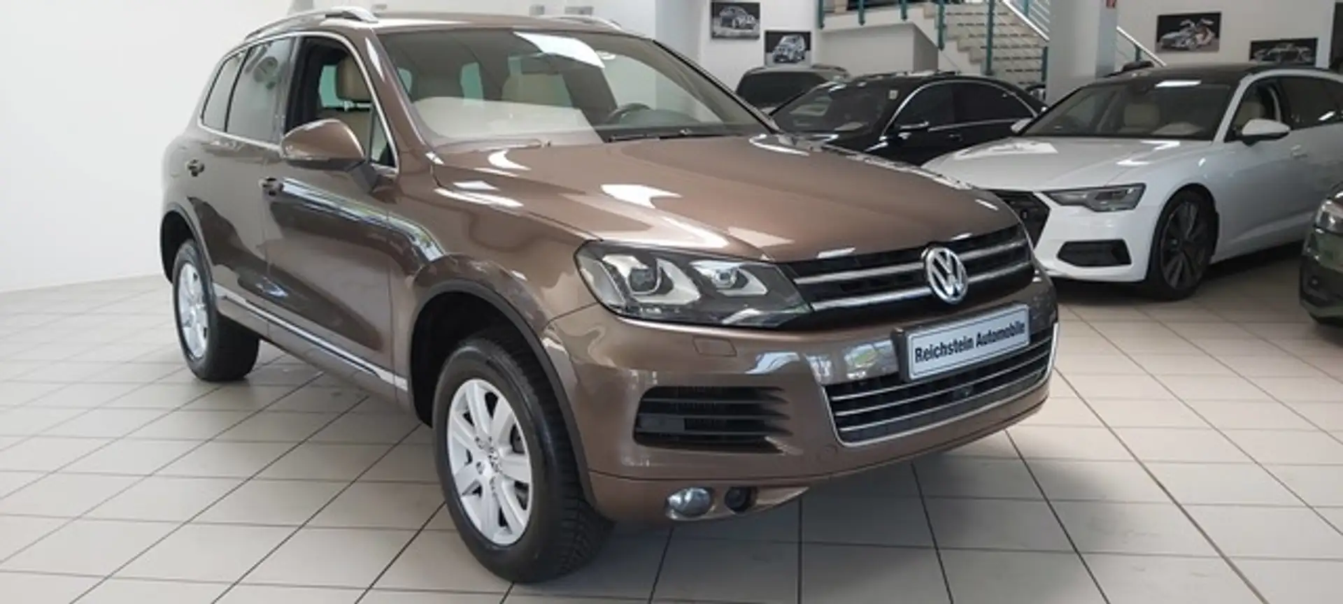 Volkswagen Touareg V6 3.0 TDI AHK PANO STANDH NETTO 15.300 Bruin - 2