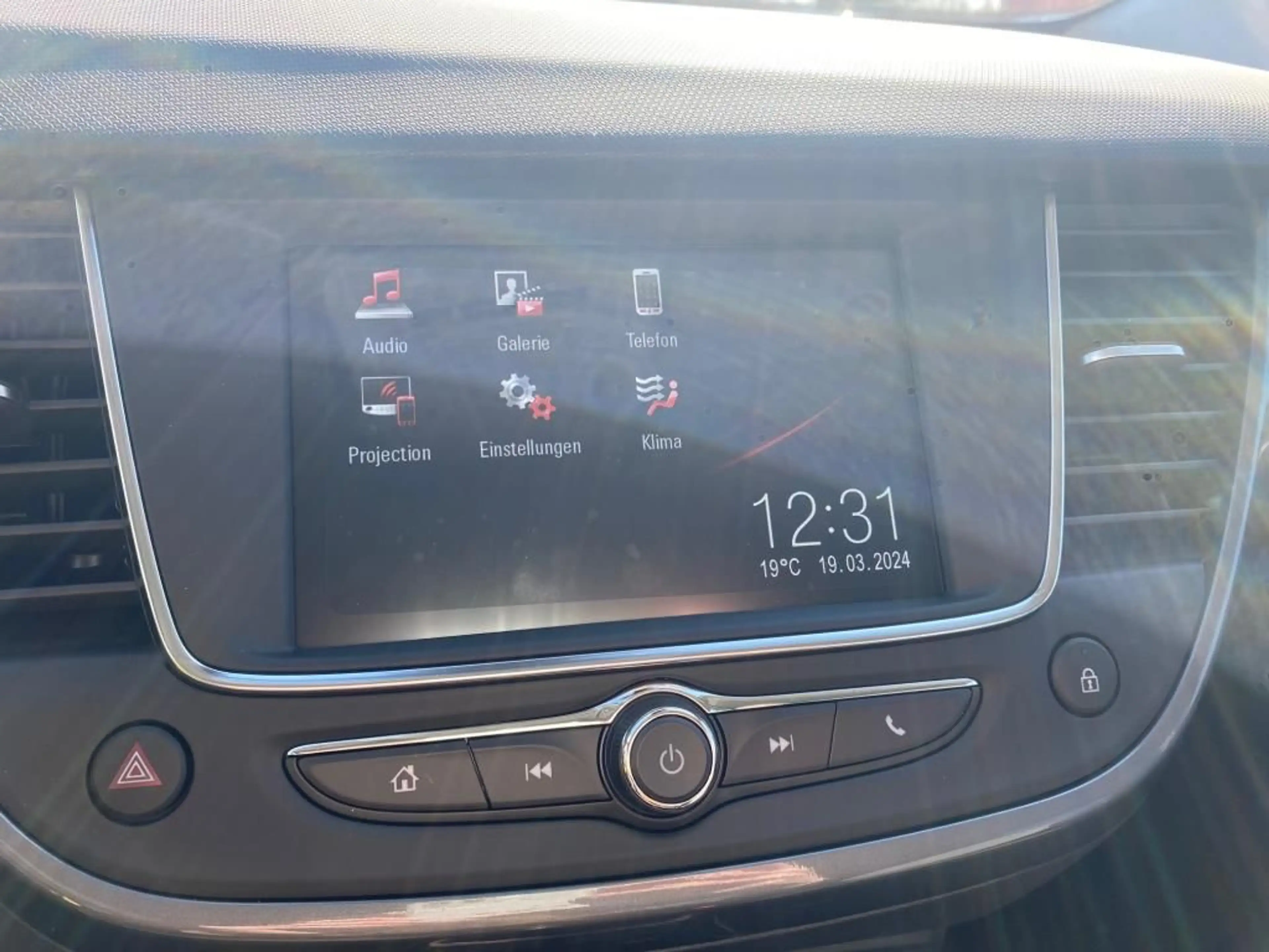 Opel Crossland X CROSSLAND X 1.2 Direct Injection Turbo 81 kW 11 — photo 8