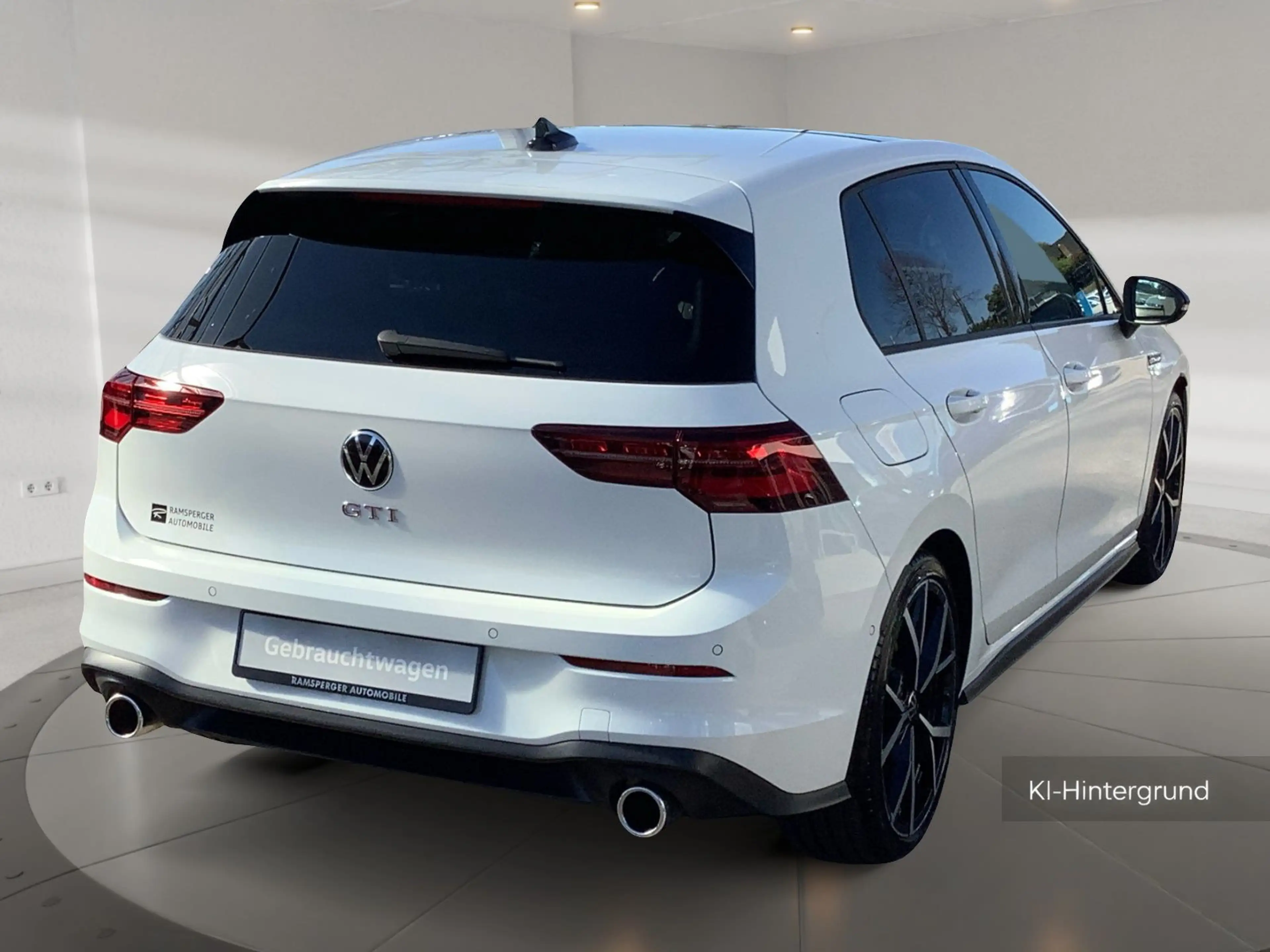 Volkswagen Golf 2.0 TSI DSG GTI ACC Matrix Navi Pano Keyles — photo 5