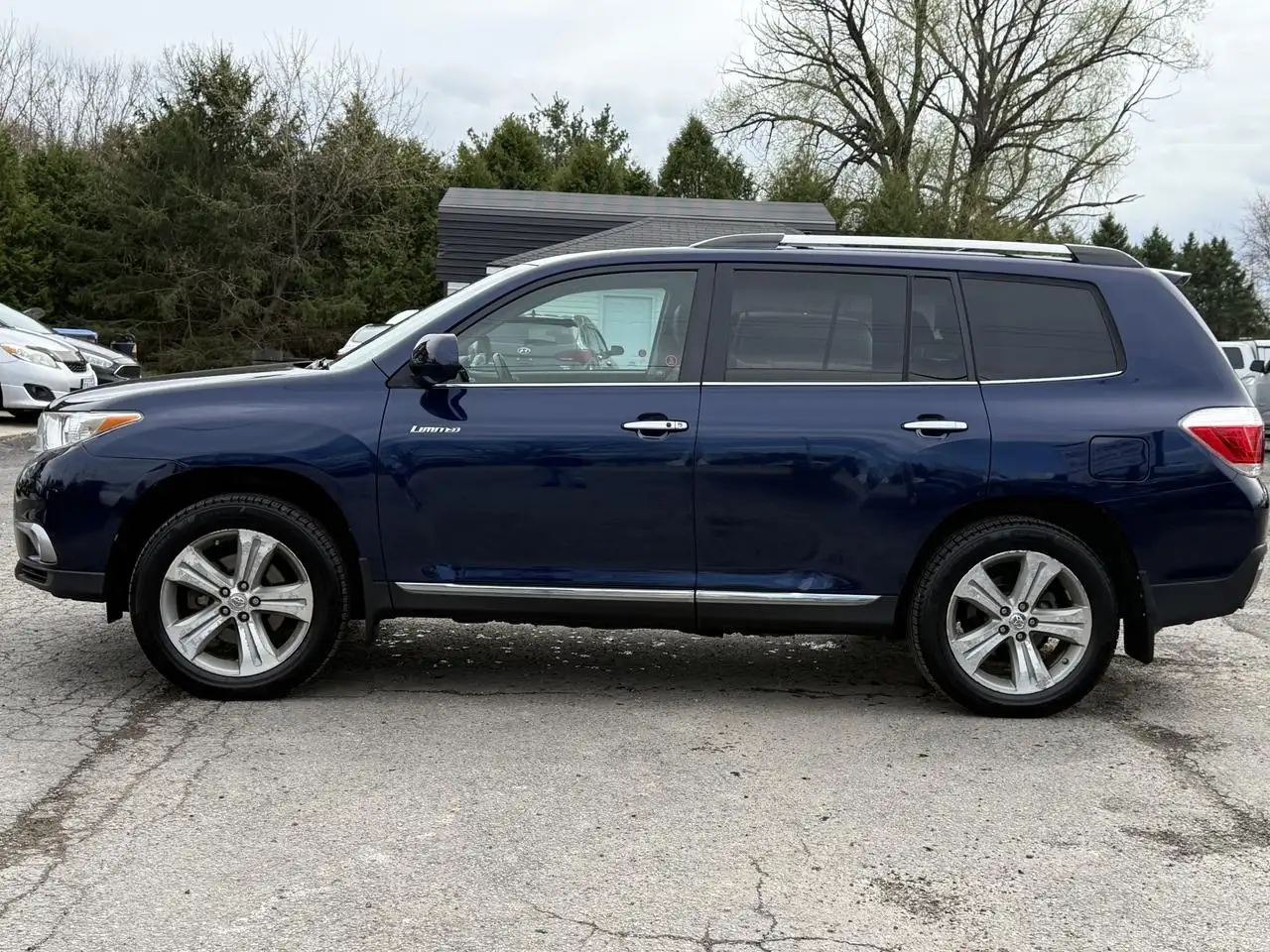 Toyota Highlander снимка Toyota Highlander
