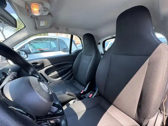 Smart Fortwo view 10