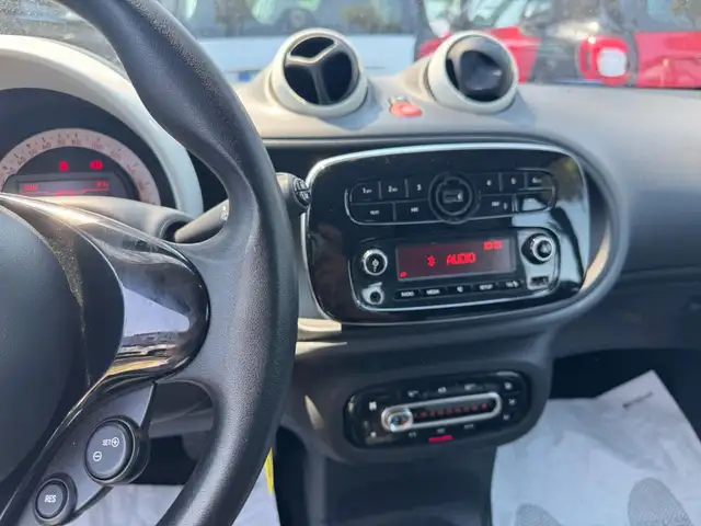 Smart Fortwo view 8