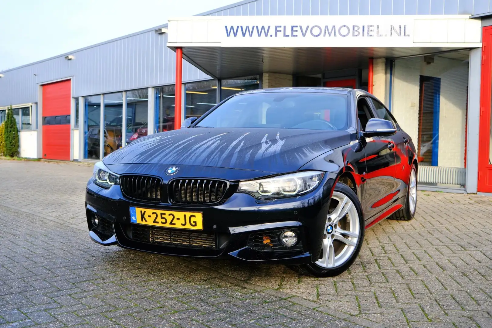 BMW 418 4-serie Gran Coupé 418i M Sport Aut. Leder|Navi|Sc Schwarz - 1
