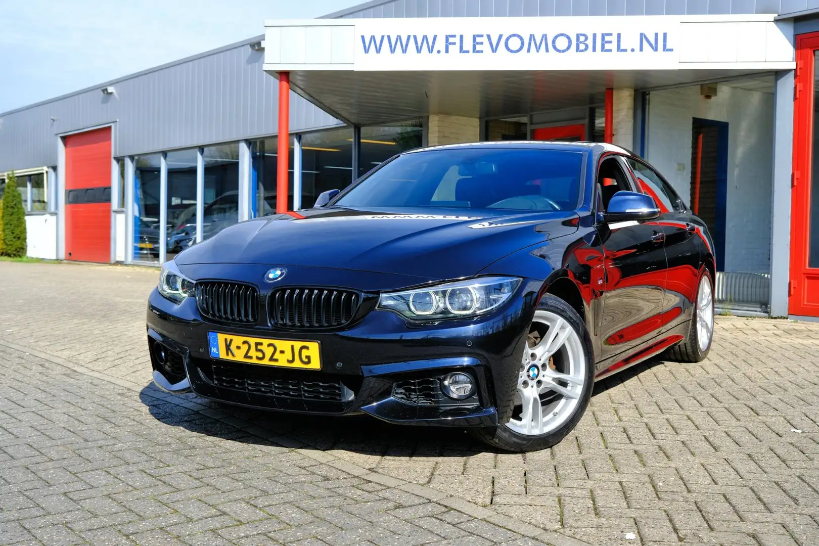 BMW 418 4-serie Gran Coupé 418i M Sport Aut. Leder|Navi|Sc Schwarz - 1