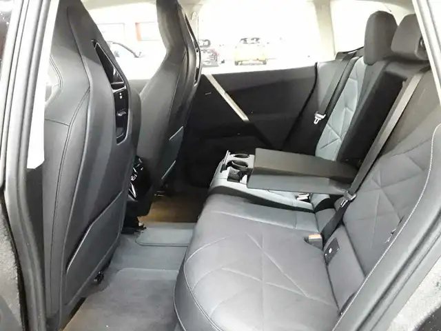 BMW Ix view 13