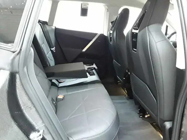 BMW Ix view 14