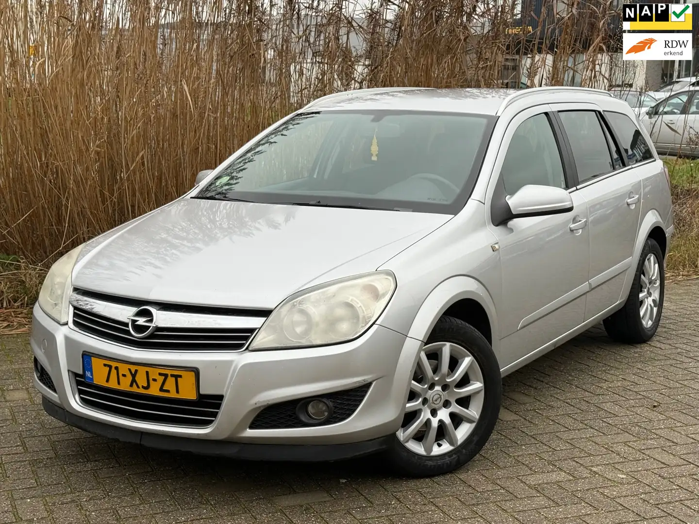 Opel Astra Wagon 1.6 Temptation Airco Trekhaak Nieuwe Apk Grau - 1