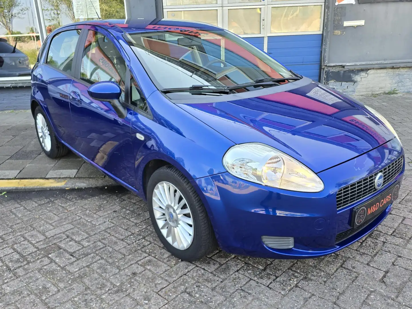 Fiat Grande Punto 1.2 Dynamic CR CONTROL NAP Blau - 2