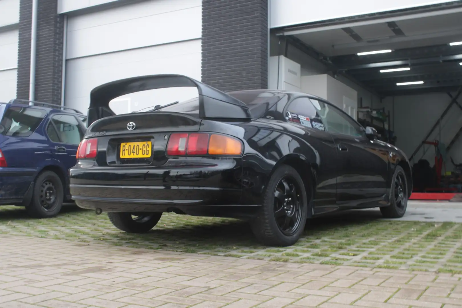 Toyota Celica GT - 2