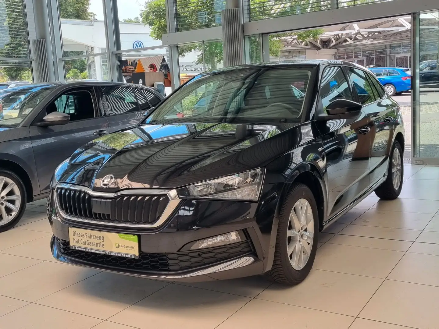 Skoda Scala 1.0 TSI 81kW TOUR *Navi, elektr. Heckkl.* Schwarz - 1