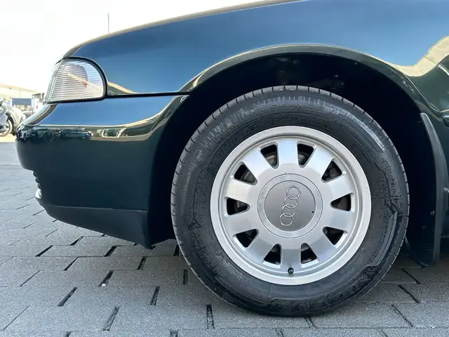 Audi A4 view 6