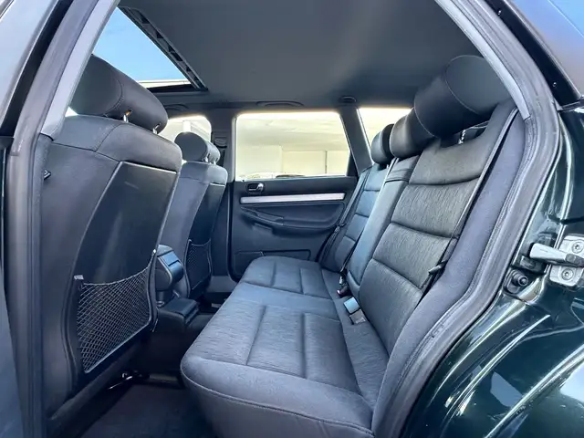 Audi A4 view 14