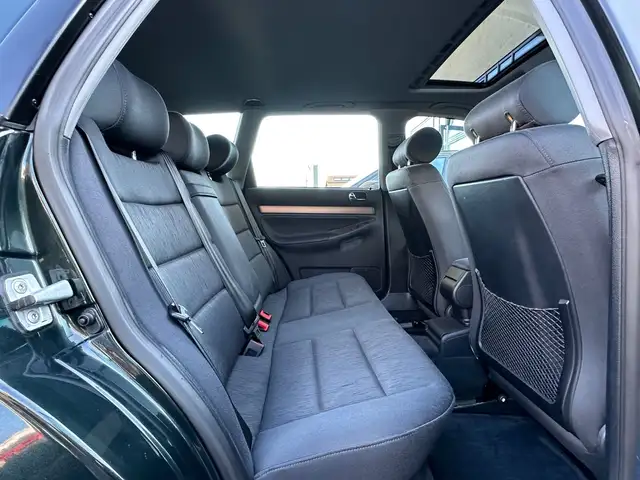 Audi A4 view 13