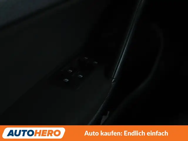 Volkswagen Golf view 24