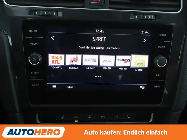 Volkswagen Golf view 21