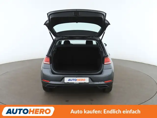 Volkswagen Golf view 16