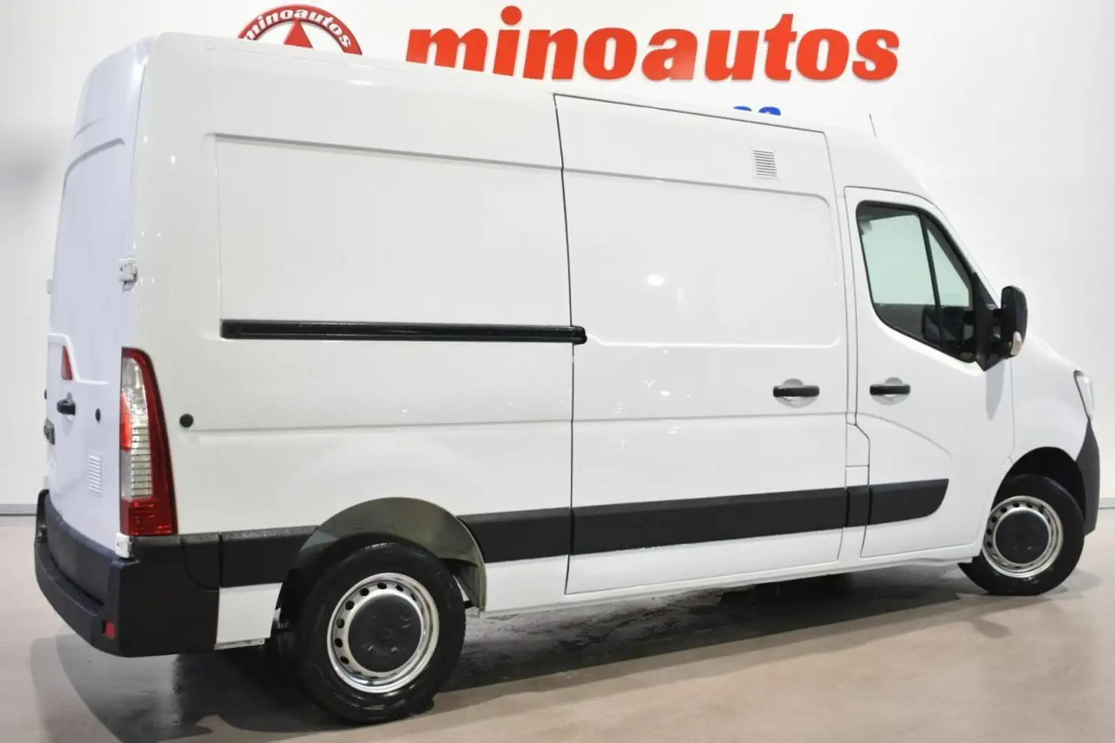 Renault Master FURGÓN 3.5T L2H2 2.3 DCI 135 CV GRAND CONF Blanc - 2