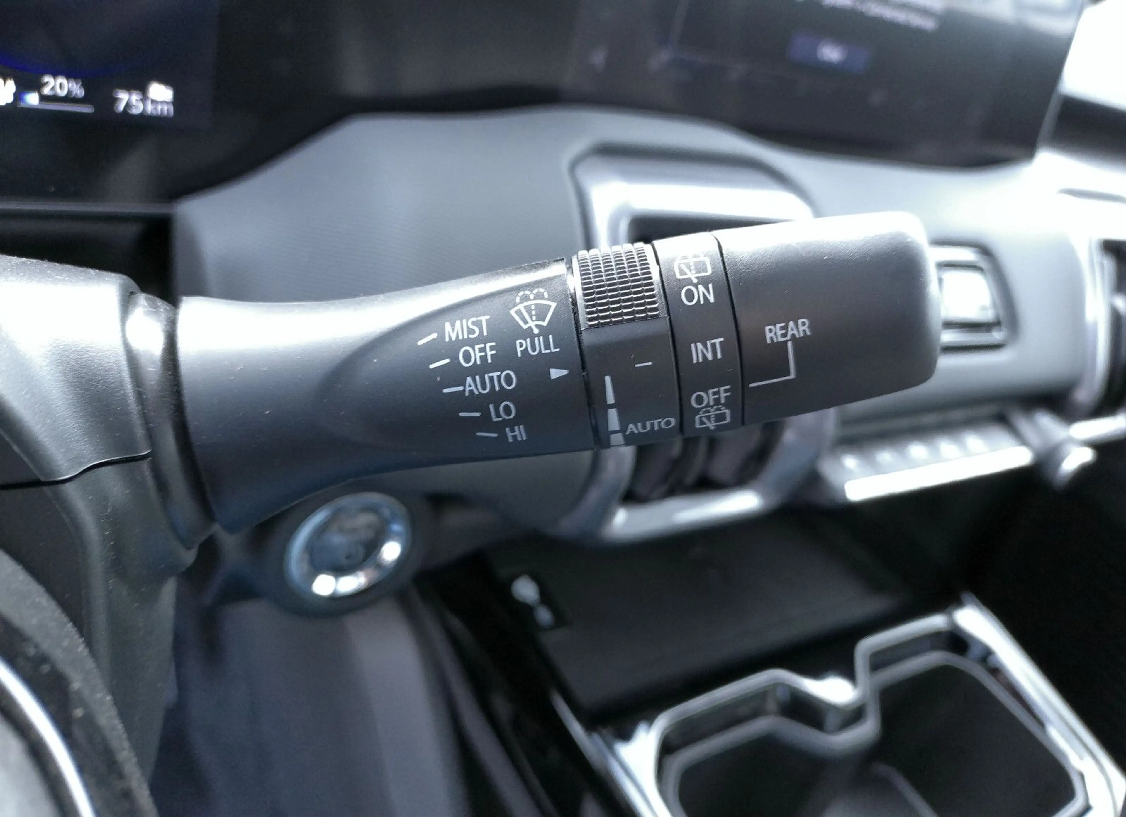 Toyota Urban Cruiser FWD Lounge — photo 15