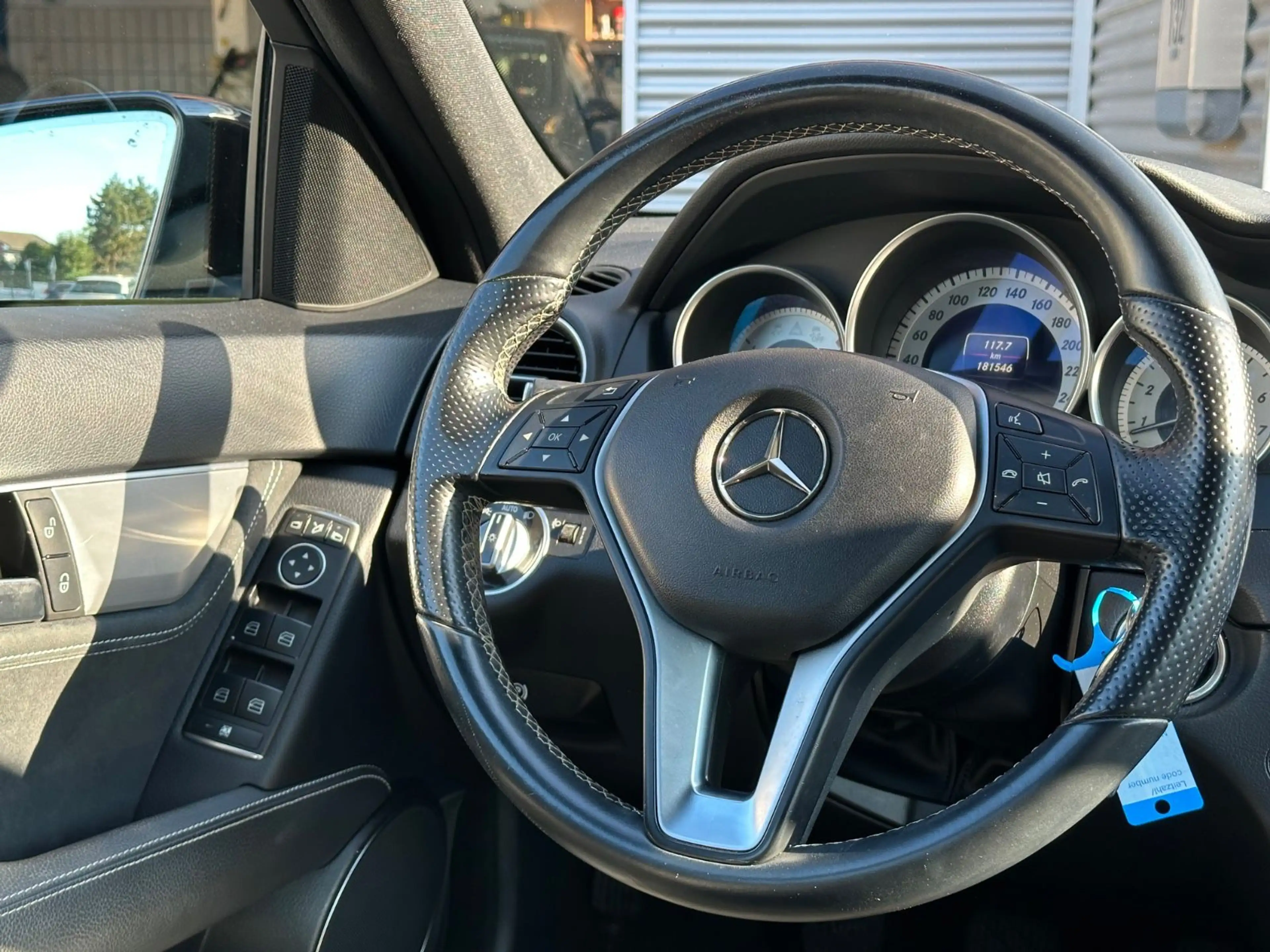 Mercedes-Benz C 180 T-Modell CGI Edition*AMG*PDC*NAVI*SHZ* — photo 13