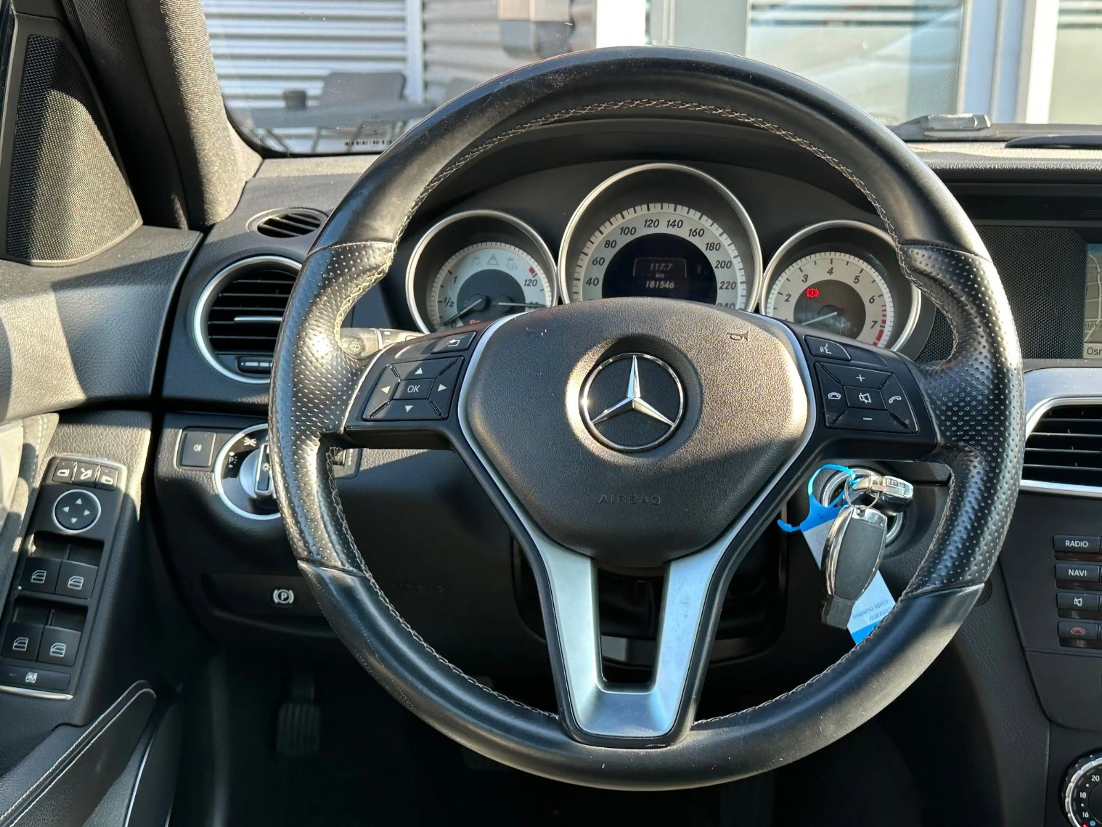 Mercedes-Benz C 180 T-Modell CGI Edition*AMG*PDC*NAVI*SHZ* — photo 14