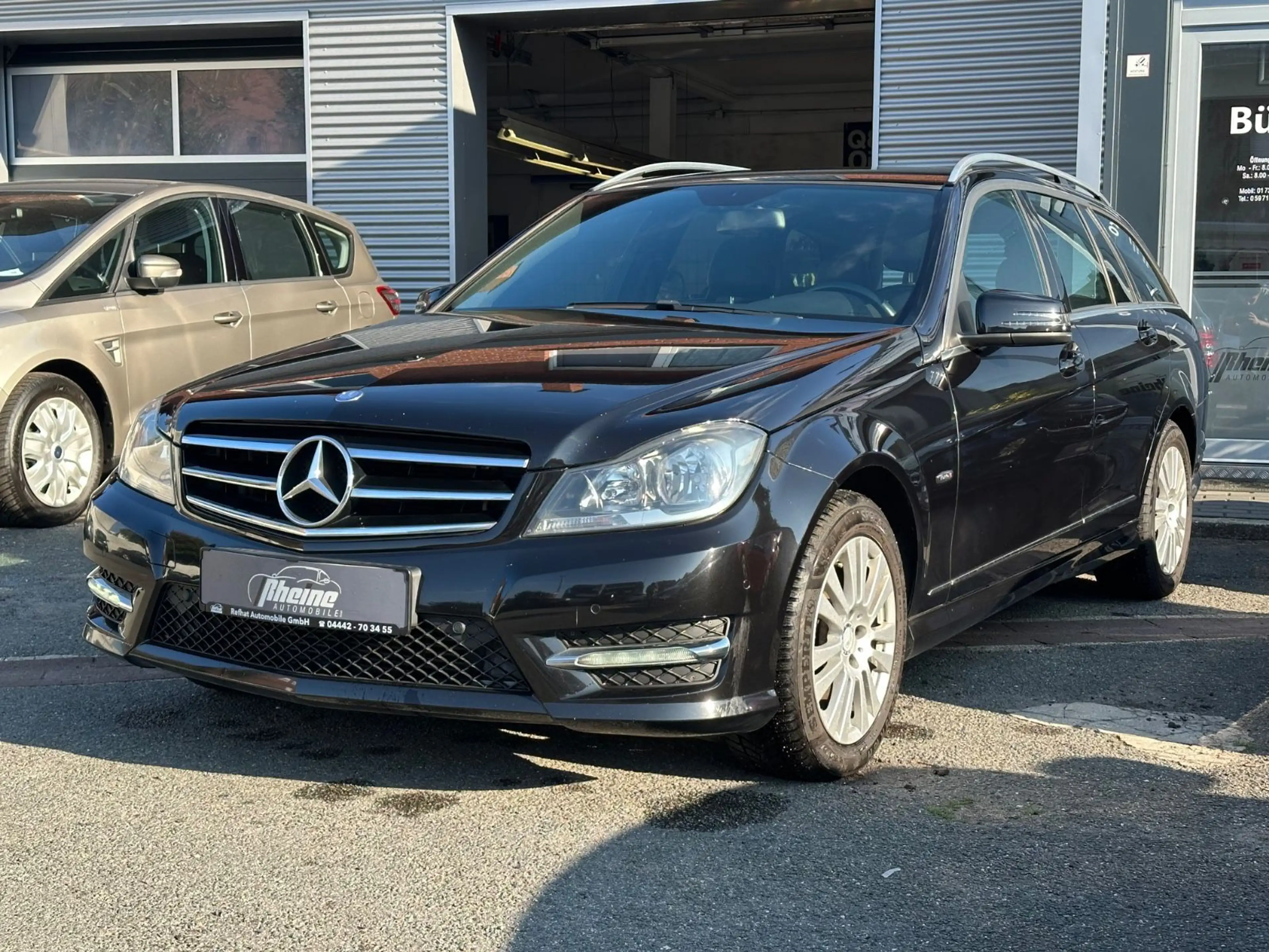 Mercedes-Benz C 180 T-Modell CGI Edition*AMG*PDC*NAVI*SHZ* — photo 2