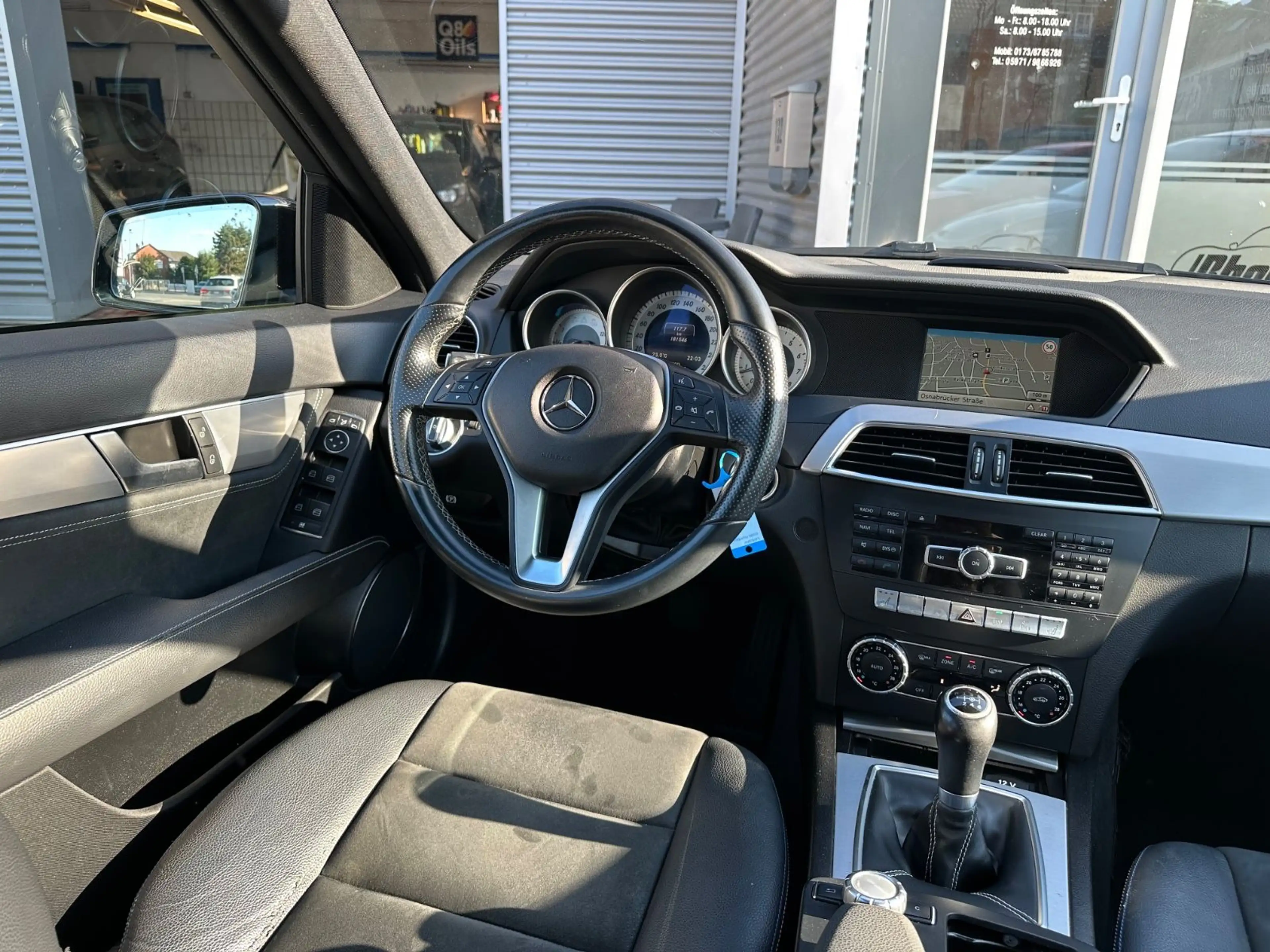 Mercedes-Benz C 180 T-Modell CGI Edition*AMG*PDC*NAVI*SHZ* — photo 12