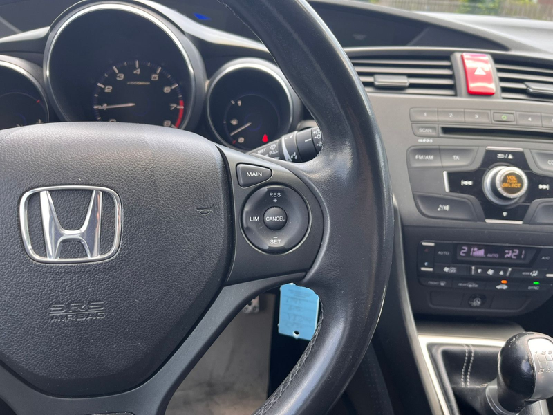 Honda Civic 1.8 i-VTEC Sport — photo 14