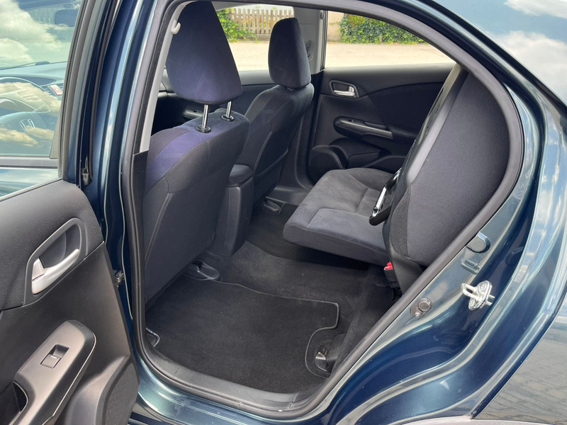 Honda Civic 1.8 i-VTEC Sport — photo 19