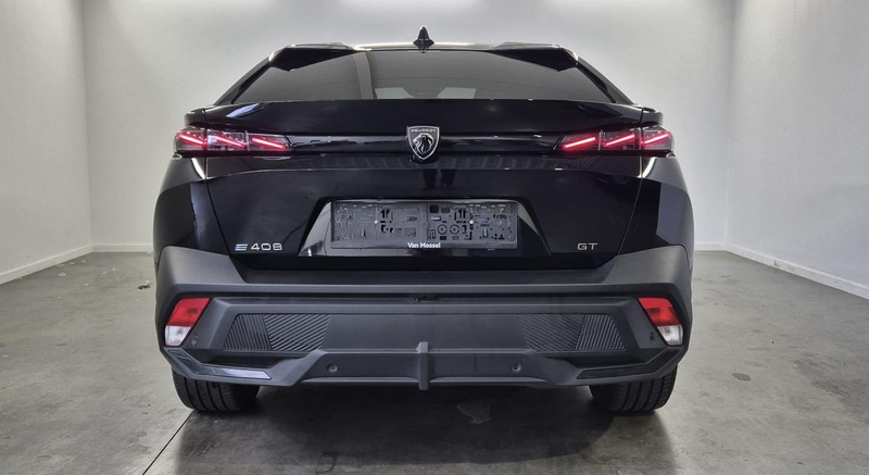 Peugeot 408 e-408 210 GT — photo 7