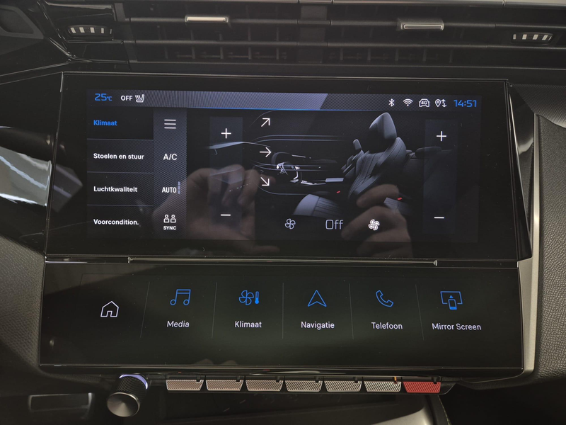 Peugeot 408 e-408 210 GT — photo 14