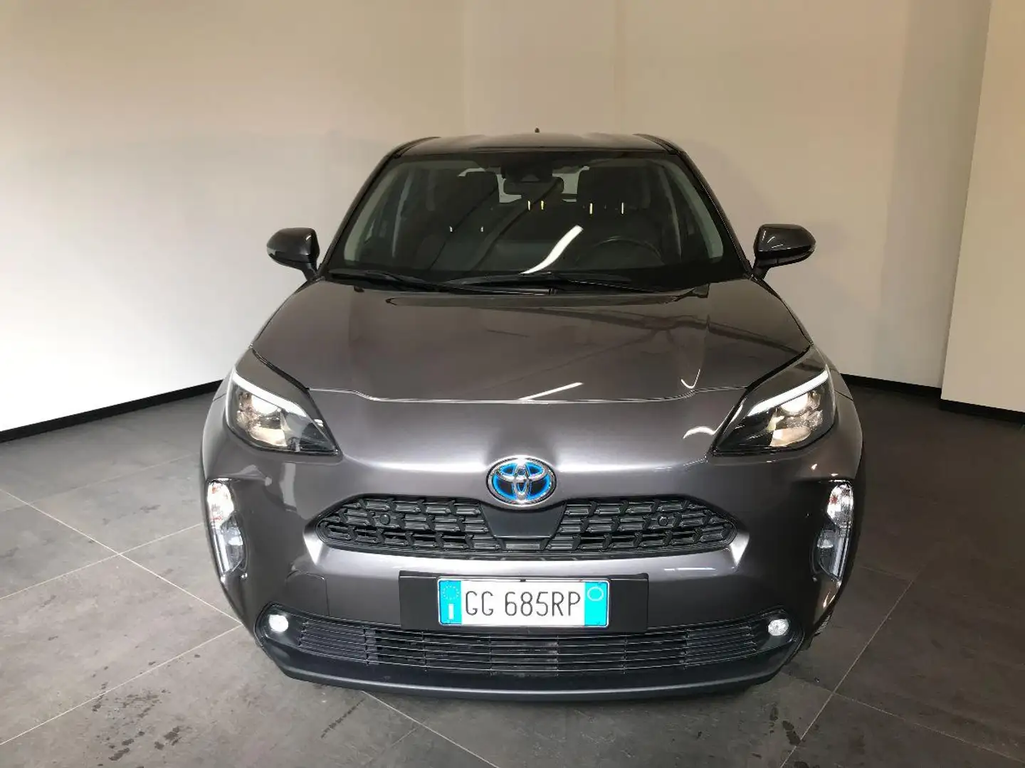 Toyota Yaris Cross 1.5 Hybrid 5p. E-CVT Active Grigio - 2