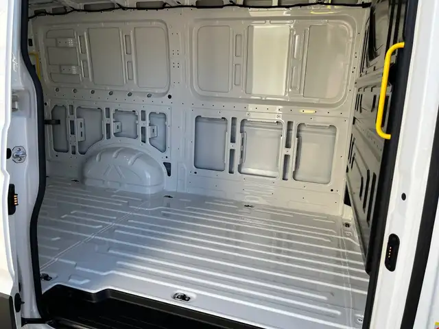 Volkswagen Crafter view 11