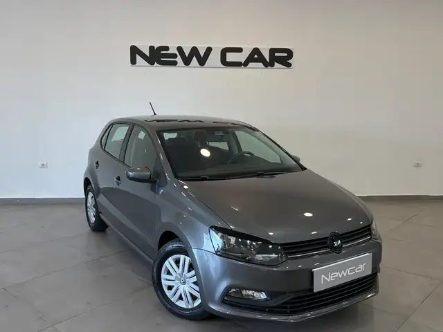 Volkswagen Polo view 2