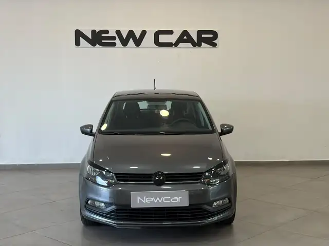 Volkswagen Polo view 3