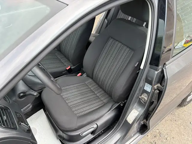 Volkswagen Polo view 15