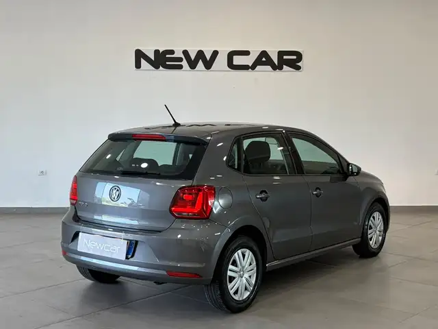 Volkswagen Polo view 7