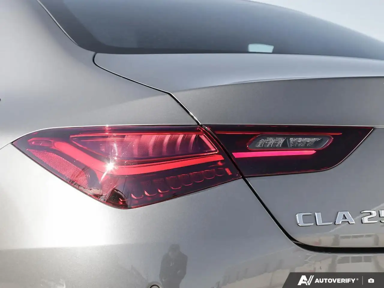 Mercedes-Benz CLA снимка Mercedes-Benz CLA