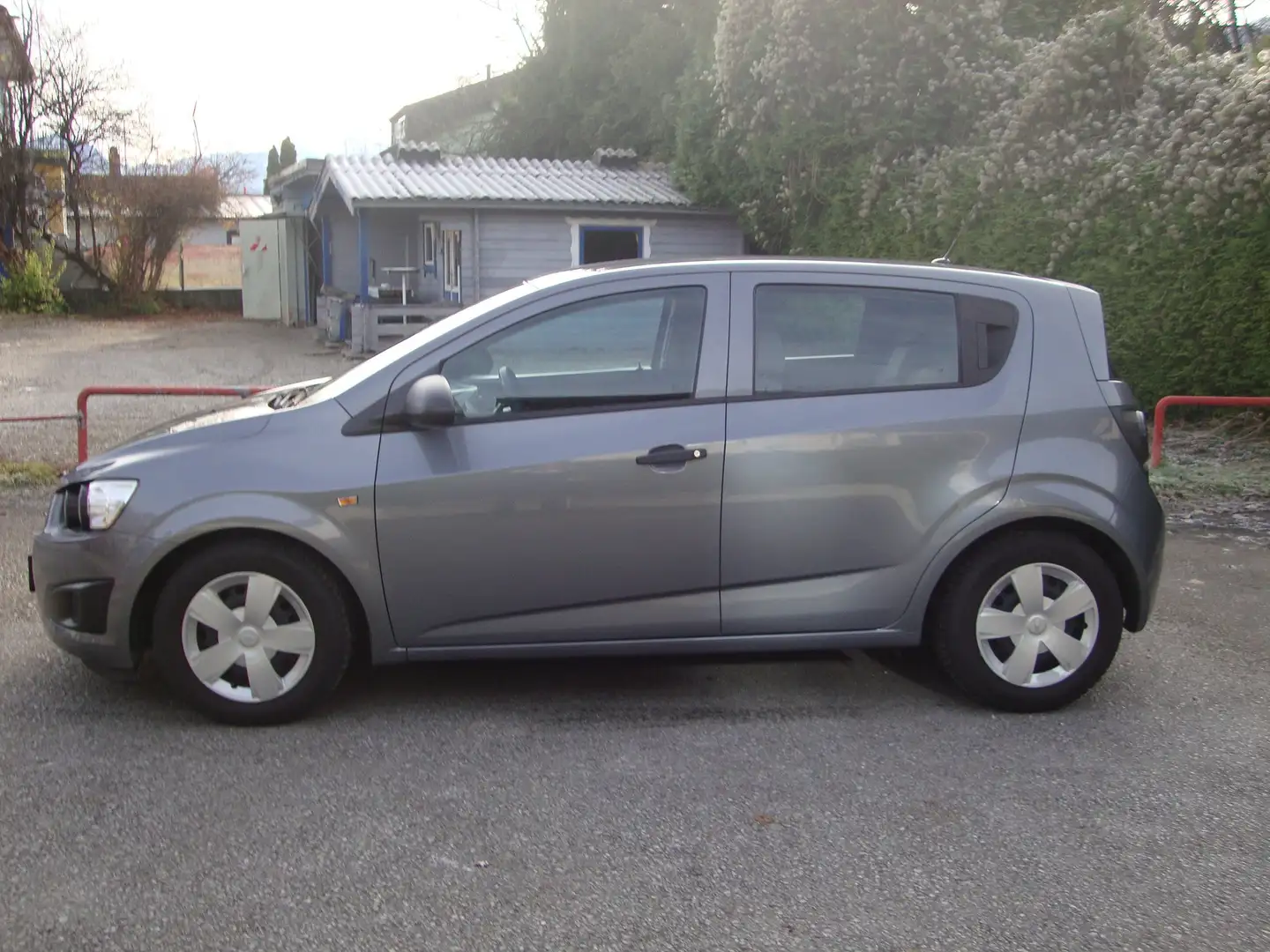 Chevrolet Aveo Aveo 1,2 LT Grau - 2