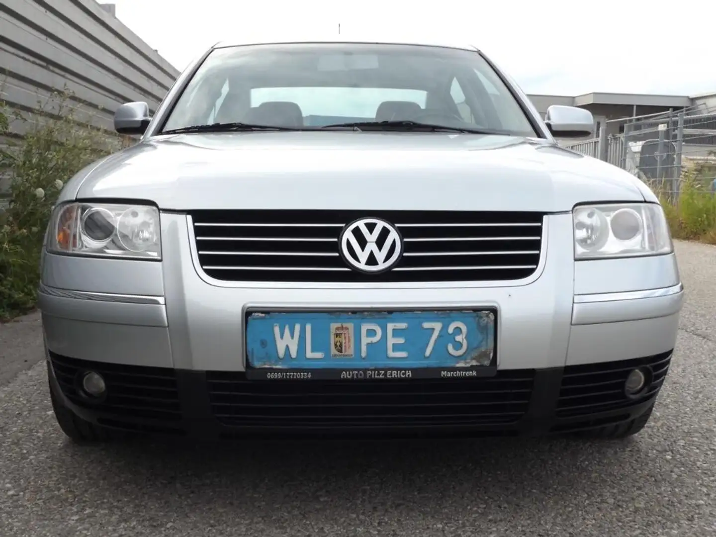 Volkswagen Passat 1,9 TDI PD Highline 4motion Sitzheizung Leder A... Silber - 1
