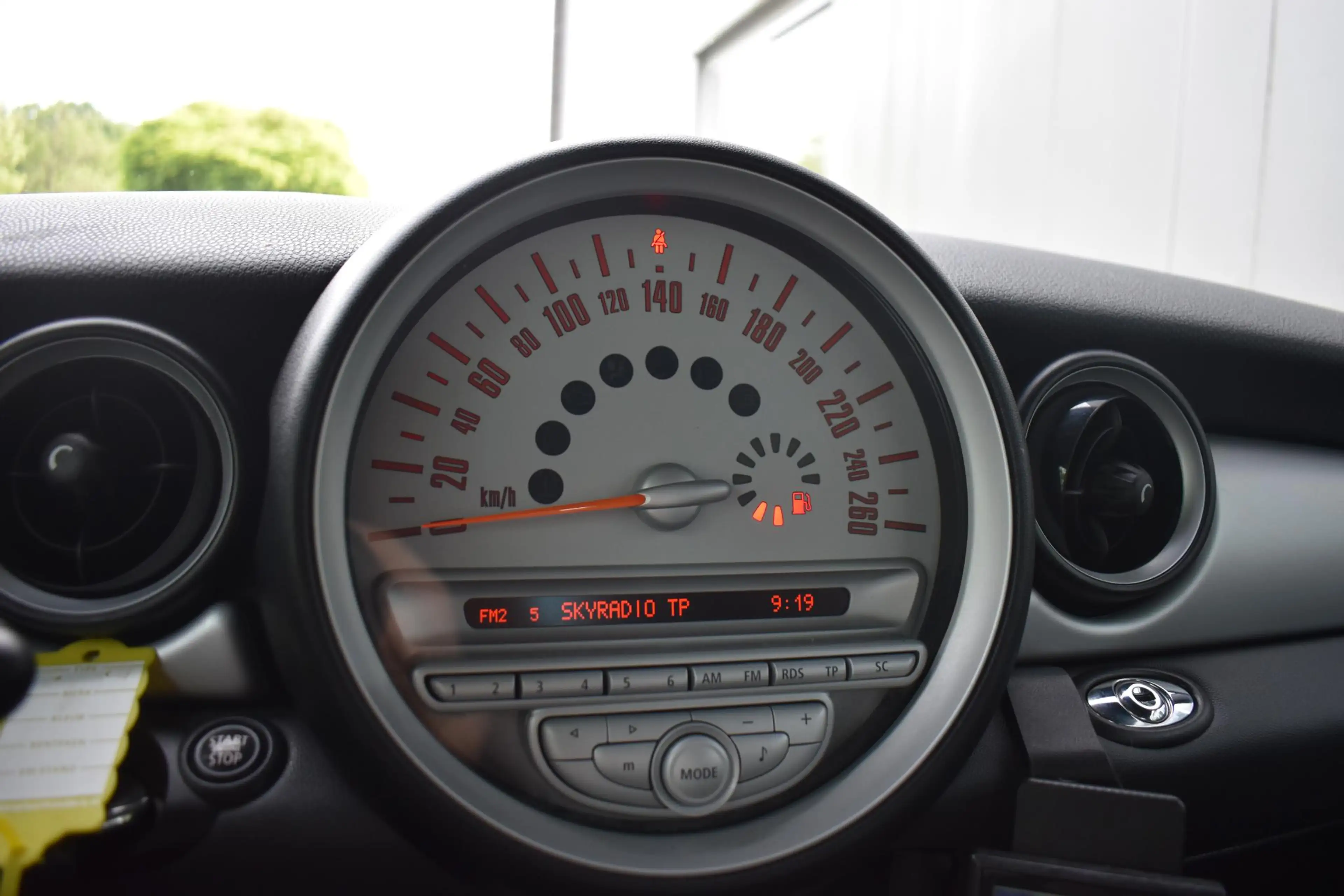 MINI One Cabrio 1.6 Anniversary 1E Eigenaar — photo 20